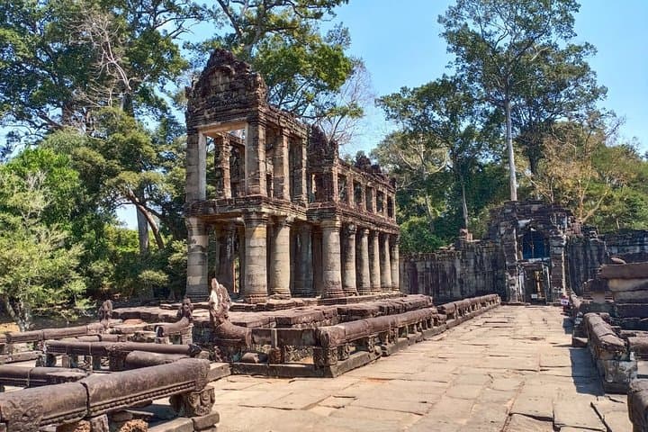 Private 3-Day Angkor Temples Discovery Siem Reap Guided Tour photo 4