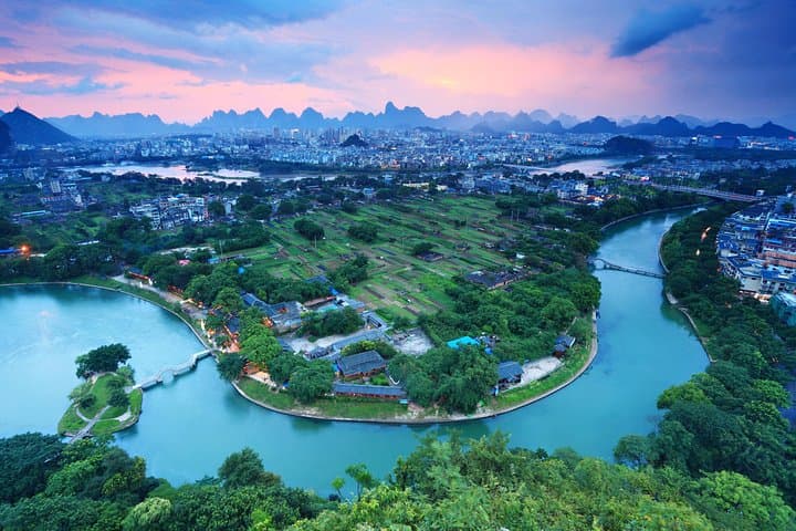 Private English-Speaking Transfer Between Guilin and Yangshuo — Smooth Li River Gateway