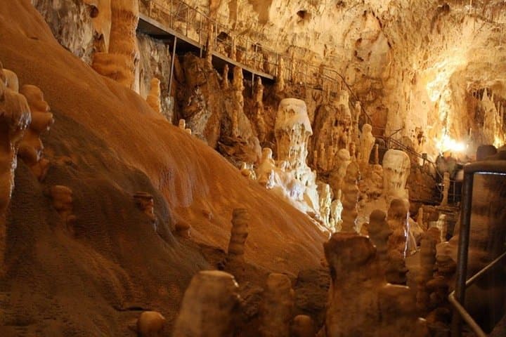 Explore Romania's Bear's Cave: One-Day Minivan Tour from Oradea photo 4