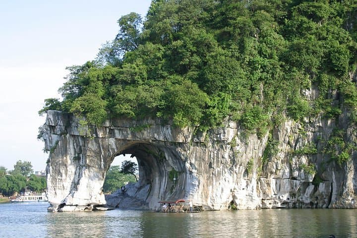 Private English-Speaking Transfer Between Guilin and Yangshuo — Smooth Li River Gateway photo 3
