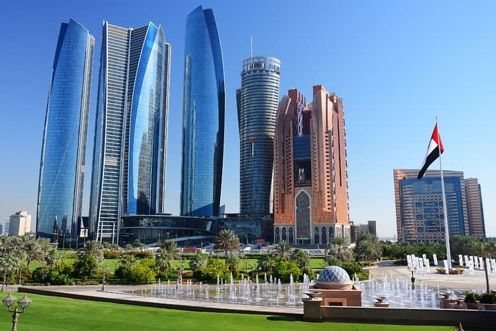 Private Transfer: Jebel Dhanna Resort to Abu Dhabi Airport (AUH) — 2h15 Chauffeur Service photo 3