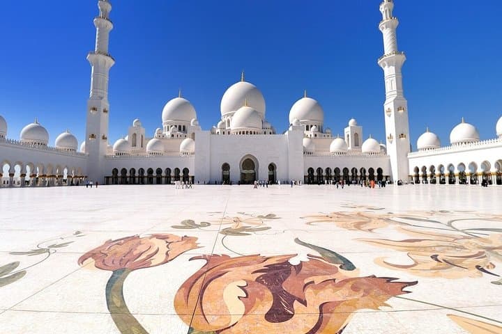 Private Transfer: Jebel Dhanna Resort to Abu Dhabi Airport (AUH) — 2h15 Chauffeur Service photo 4