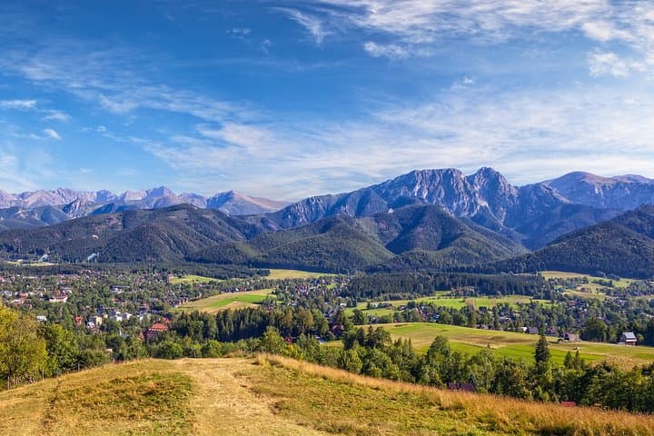 7-Day Krakow and Zakopane Private Tour — Castles, Salt Mines & Tatra Trails photo 3