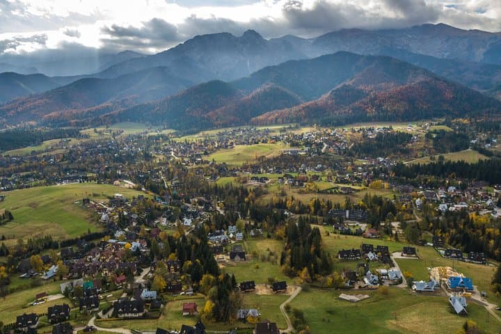 7-Day Krakow and Zakopane Private Tour — Castles, Salt Mines & Tatra Trails photo 4