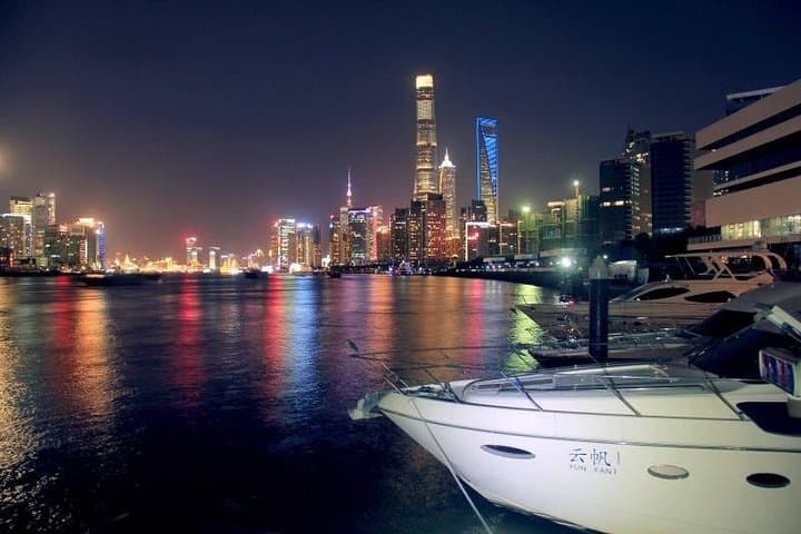 Shanghai VIP Night Cruise: Private Yacht Dinner on the Huangpu River photo 3