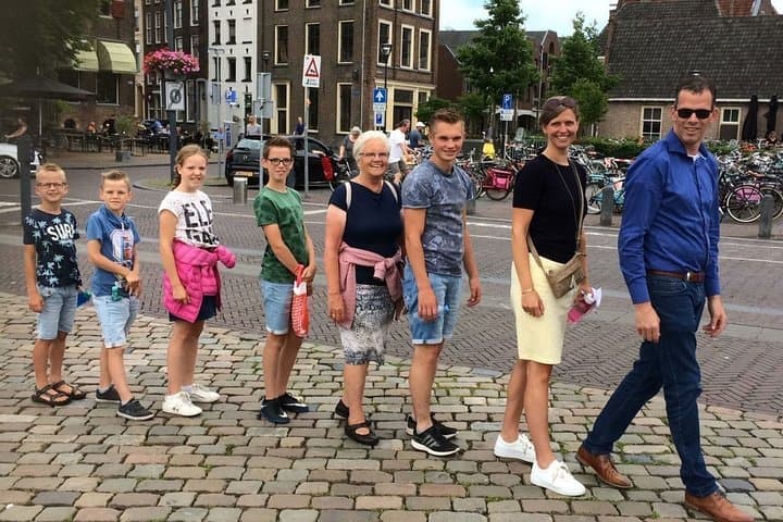 Real-Life Game of the Goose: Interactive City Walk in Antwerp photo 2