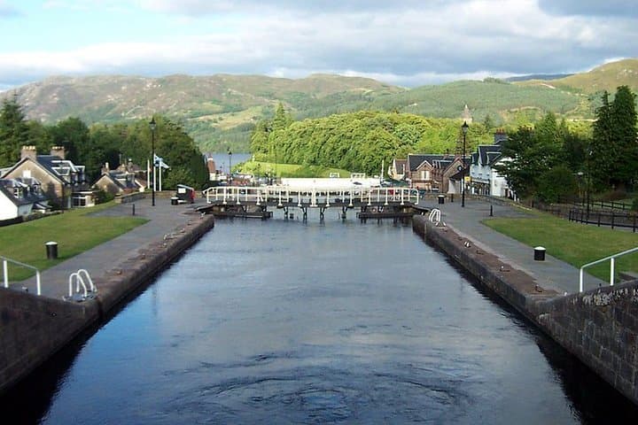 4-Day Highland and Isle of Skye Tour from Glasgow: Castles, Cuillins & Whisky photo 2