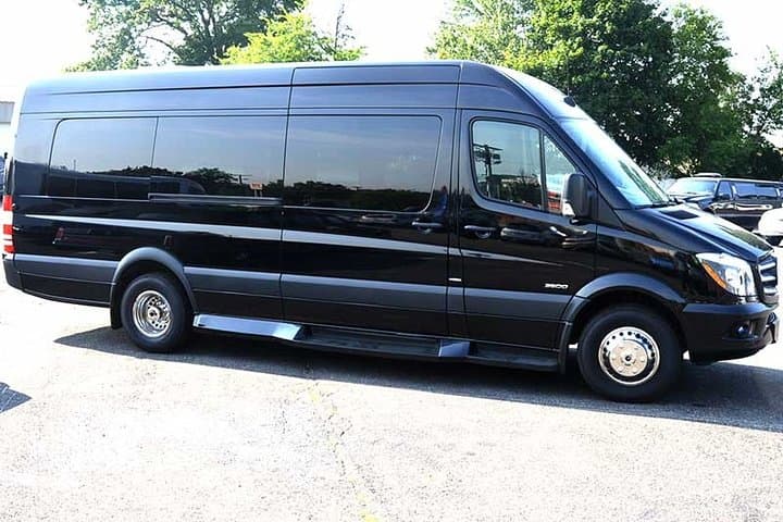 San Antonio Black Car & SUV Private Transfer — Premium Chauffeur Service photo 3