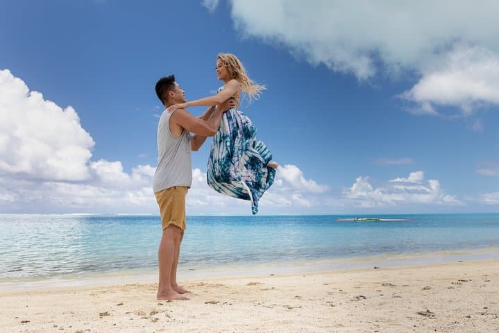 Romantic Photo Shoot at Matira Beach, Bora Bora — Couples Session & 50 High-Res Images photo 6
