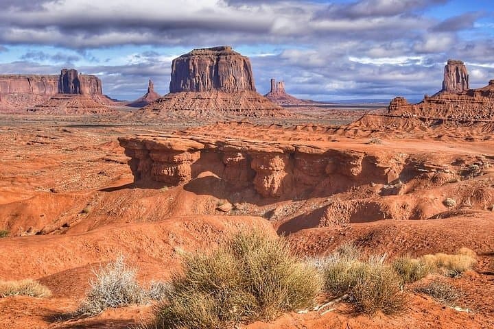 Monument Valley 1.5-Hour Loop Drive: Guided Scenic Tour to John Ford's Point photo 3