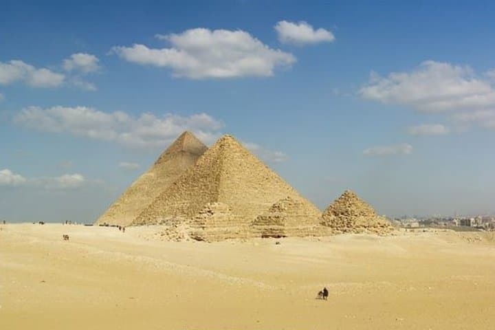 Cairo Layover Tour: Pyramids, Egyptian Museum & Khan El-Khalili photo 2