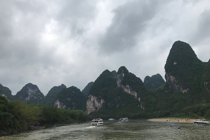 Li River Cruise to Xingping & Yulong River: Guilin to Yangshuo Day Tour photo 2