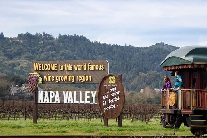 Private SFO to Napa Valley Transfer — Executive Airport Car Service photo 2