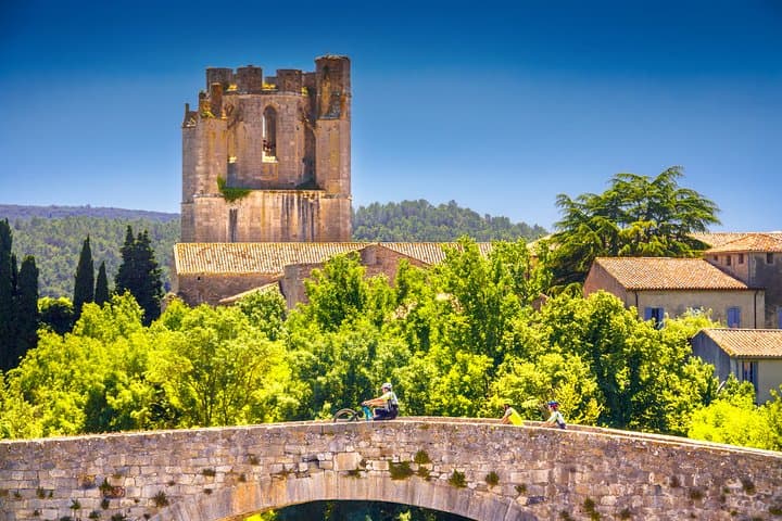 E‑bike tour around Lagrasse and the Corbières vineyards photo 2