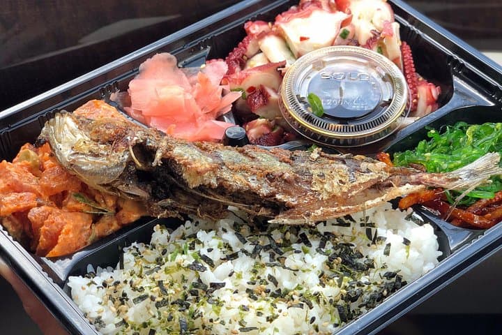 Oahu Local Food Walking Tour: Taste Authentic Hawaiian Plates in Honolulu photo 1