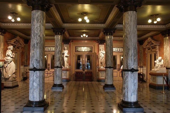 Explore San José: Private City Tour with National Museum and Lunch photo 4