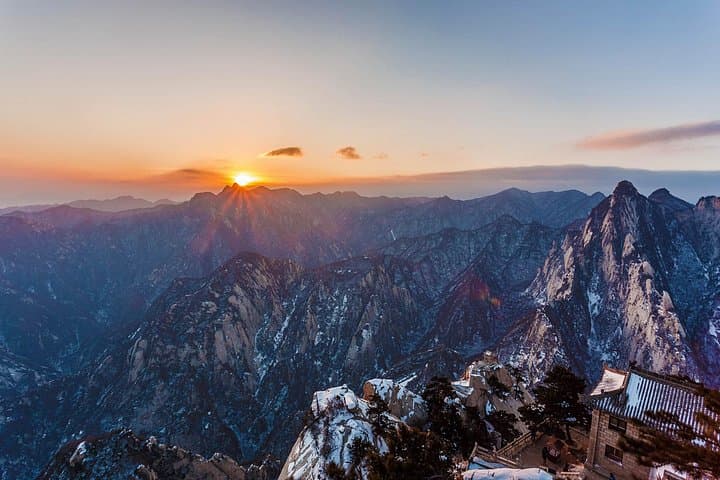 Huashan Mountain One-Day Private Tour from Xi'an: Cable Car, Peaks & Plank Walk photo 3