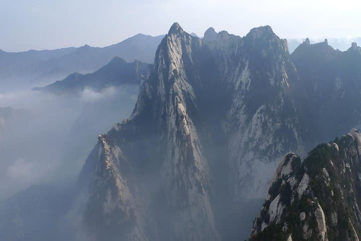 Huashan Mountain One-Day Private Tour from Xi'an: Cable Car, Peaks & Plank Walk photo 6