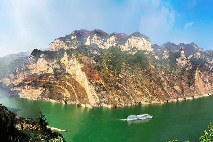 10-Day Private China Tour: Shanghai, Yangtze River Cruise, Chongqing & Beijing