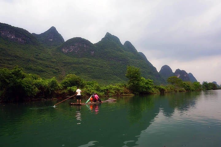Yangshuo Day Tour: Big Banyan, Moon Hill & Yulong Bamboo Rafting photo 2