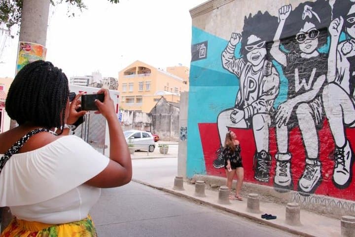 Getsemaní Graffiti Walking Tour in Cartagena: Street Art, Local Snacks & History photo 2
