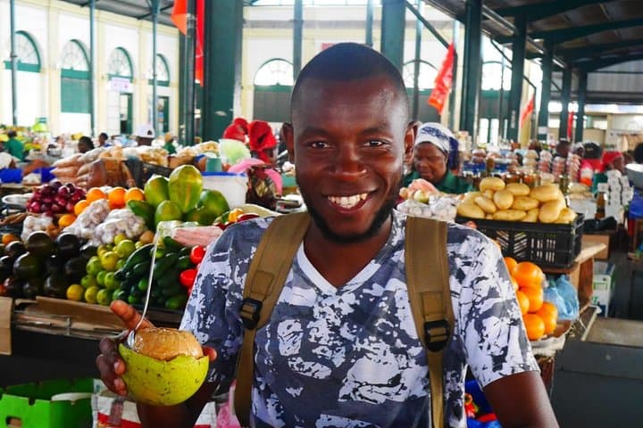 Explore Maputo: 3-Hour Downtown Walking Tour of Markets, Architecture & History photo 3