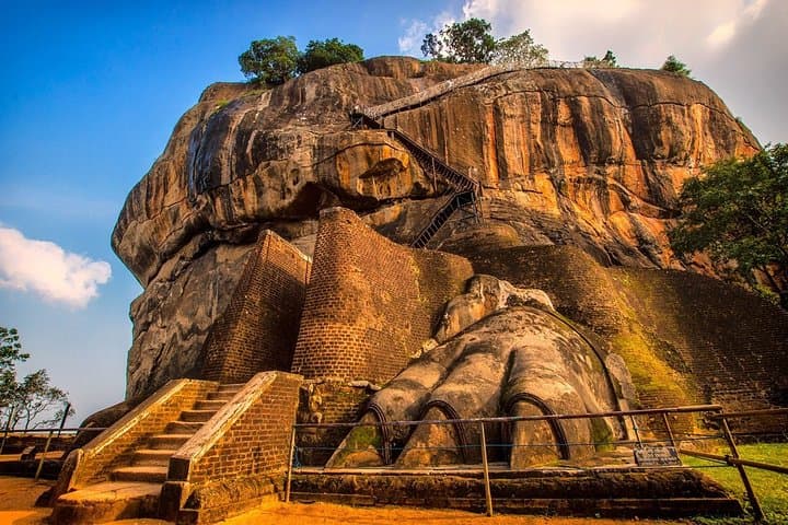 Sigiriya Sunrise Hike and Hiriwaduna Village Experience photo 2