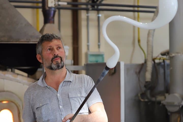 Private Luxury Boat Tour to Murano and Burano: Glassblowing, Lace & Lagoon Views photo 2