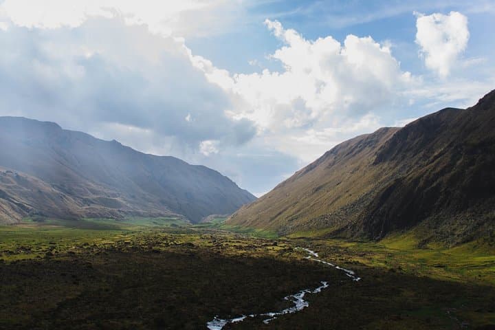 2-Day Trek to Altar Volcano & Laguna Amarilla from Quito photo 4