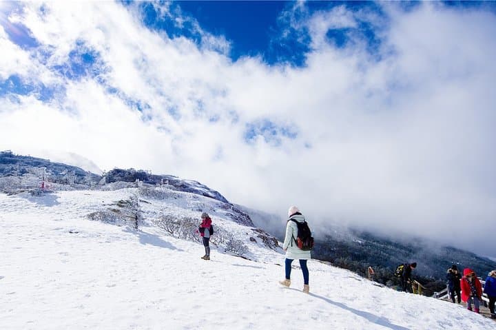 Jiaozi Snow Mountain Day Tour from Kunming — Cable Car, Waterfalls & Alpine Views photo 4
