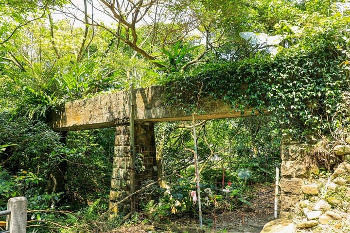 Ruifang to Houtong: Cycling the Old Mining Road and Cat Village photo 1