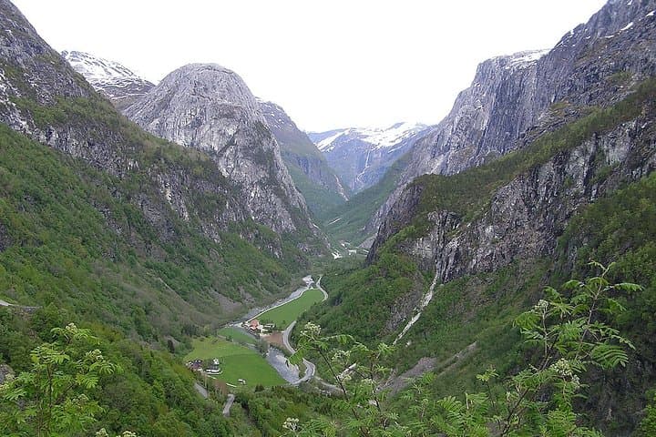 Oslo to Bergen in a Day: Sognefjord, Flåm Railway & Fjord Cruise photo 6
