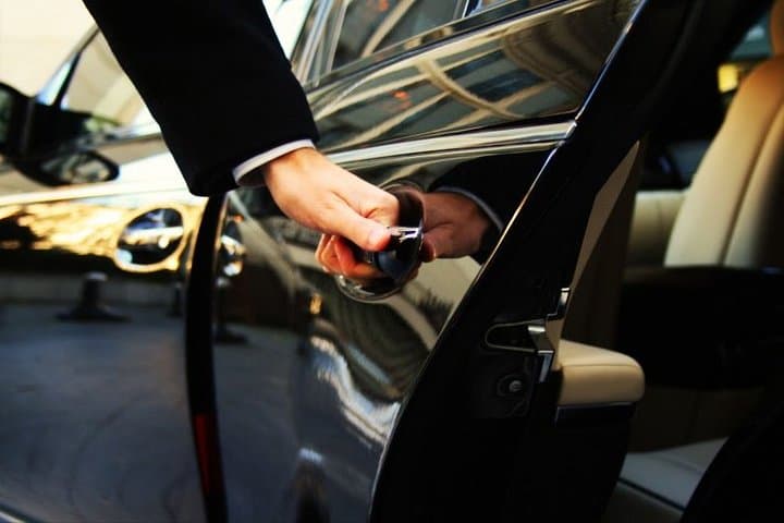 Napa Valley to SFO Private Airport Transfer — Luxury Sedan & SUV Service photo 1