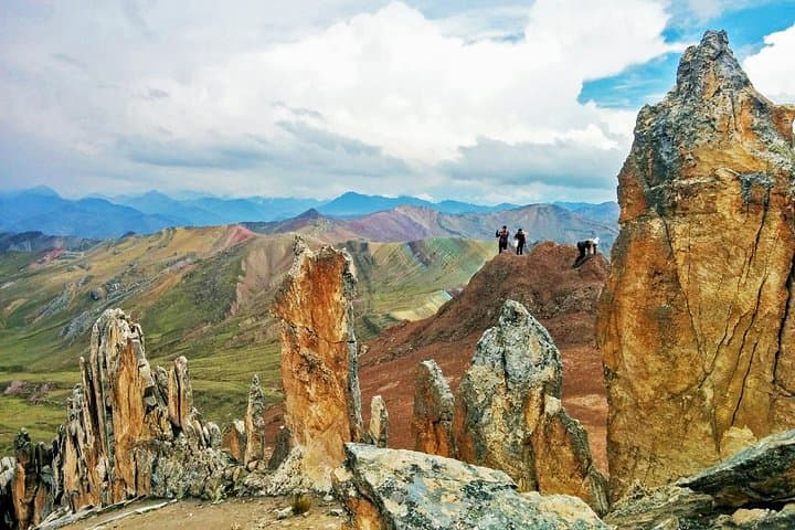Palcoyo Mountain Short Route: 3-Color Viewpoint & Stone Forest Day Hike from Cusco photo 3