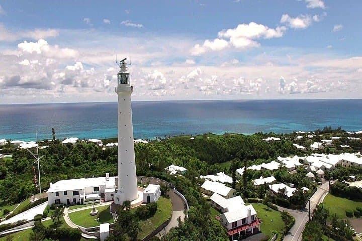 Bermuda Highlights Tour: Dockyard, Pink Sand Beaches & Historic Sights