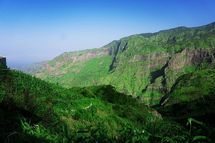 Hike Serra Malagueta to Principal Valley: Morning Trek and Local Lunch from Praia