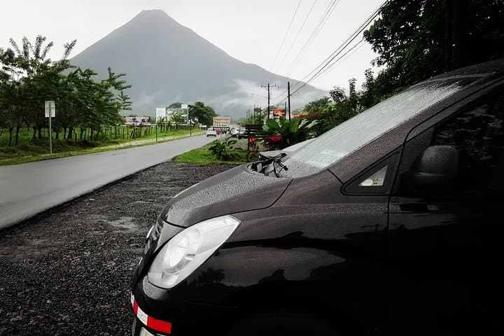 Arenal to San José Private Transfer — Scenic 3–4 Hour Ride for Up to 5