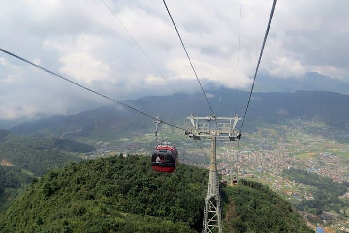 Half-Day Chandragiri Cable Car: Fast Track to Himalayan Panoramas from Kathmandu