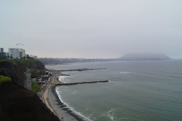 Coastal Bike Tour of Miraflores, Barranco & Morro Solar — Lima's Scenic Ride photo 6