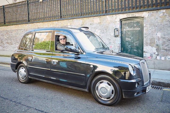Music Legends Private Taxi Tour of London — Beatles, Bowie & Rock Icons photo 3