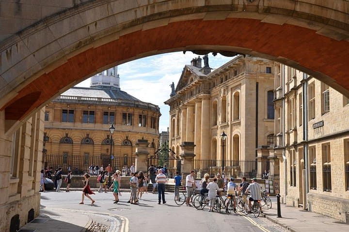 Oxford Bike Tour with Student Guide — Ride Through Colleges, Meadows & Hidden Corners photo 2