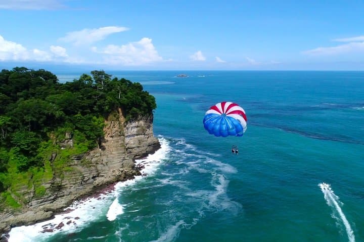 Parasailing Over Manuel Antonio: Espadilla Beach Flights with Aguas Azules photo 2