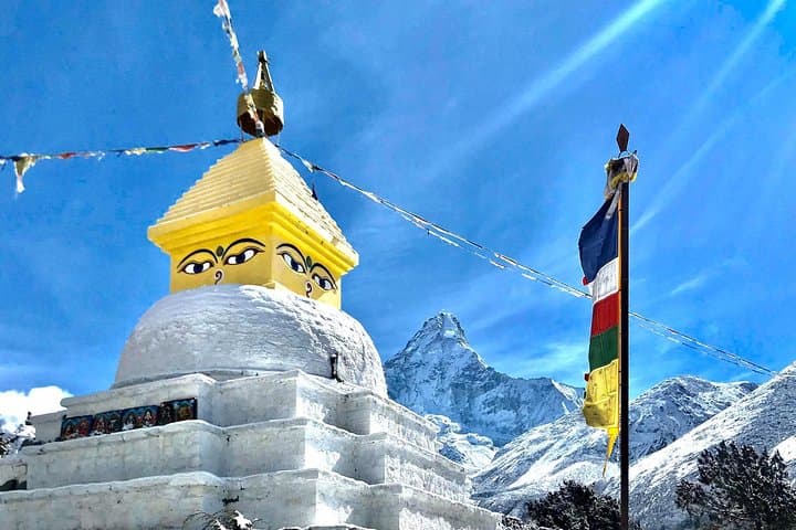 Everest Base Camp & Gokyo Ri Trek: 21-Day High-Altitude Trekking Guide photo 3