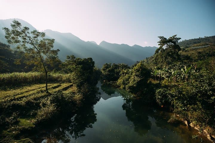Ha Giang Loop Motorbike Adventure: 4-Day Dong Van, Ma Pi Leng & Du Gia photo 2