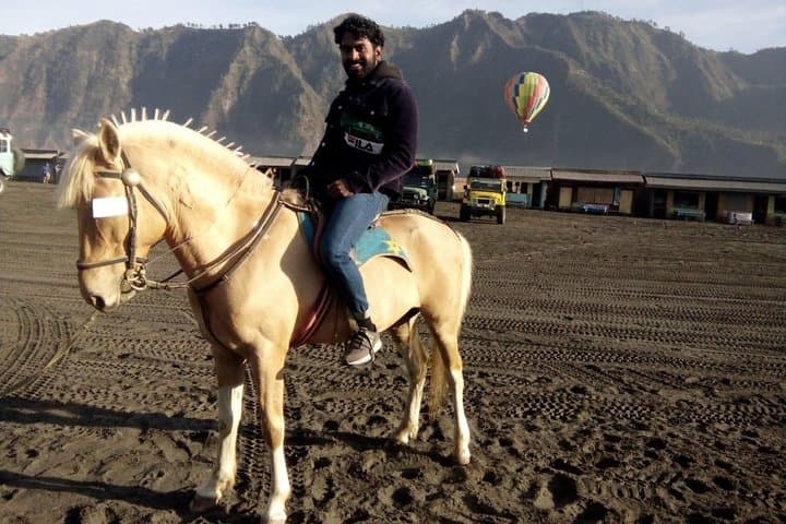 Bromo Sunrise Tour From Malang: 1st Class Jeep, Sunrise & Crater Walk photo 3