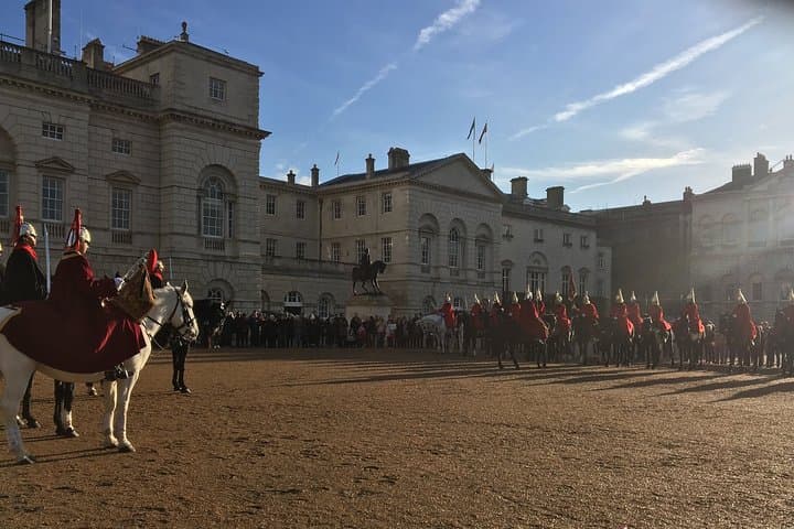 Private Guided Chauffeured Tour of London — Bespoke 4–7 Hour City Exploration photo 2