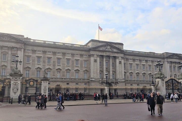 Half-Day Private Walking Tour of London with Blue Badge Guide photo 2