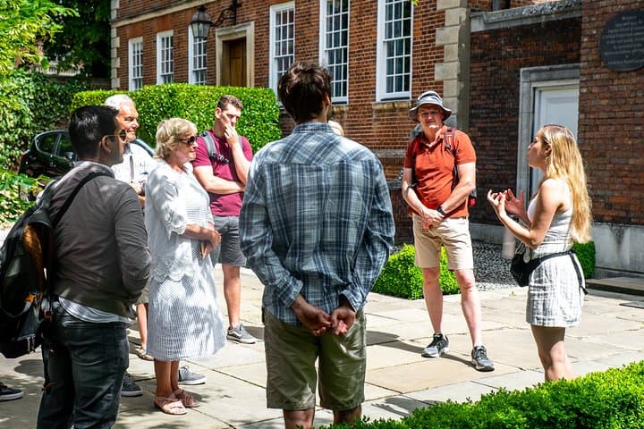 Cambridge with an Insider: Private 2-Hour Walking Tour Led by University Alumni photo 3