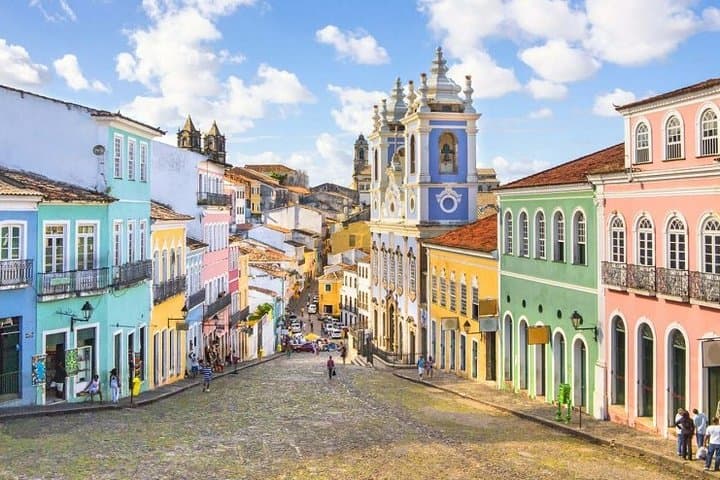 Historical Bahia Walking Tour — Pelourinho & Farol da Barra photo 3