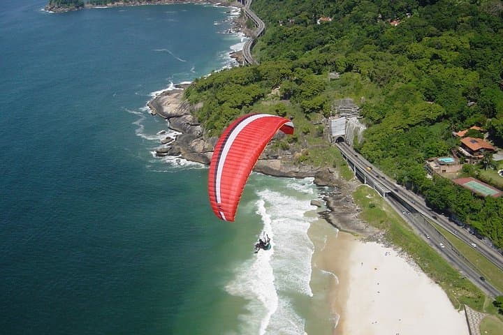 Tandem Paragliding Over Rio: Pedra Bonita to São Conrado Beach photo 3